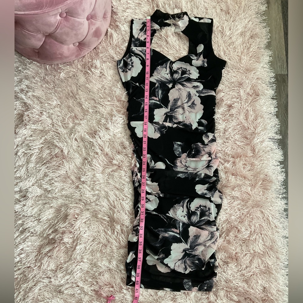 🖤💗NWOT Venus MIDI Dress - Picture 9 of 13